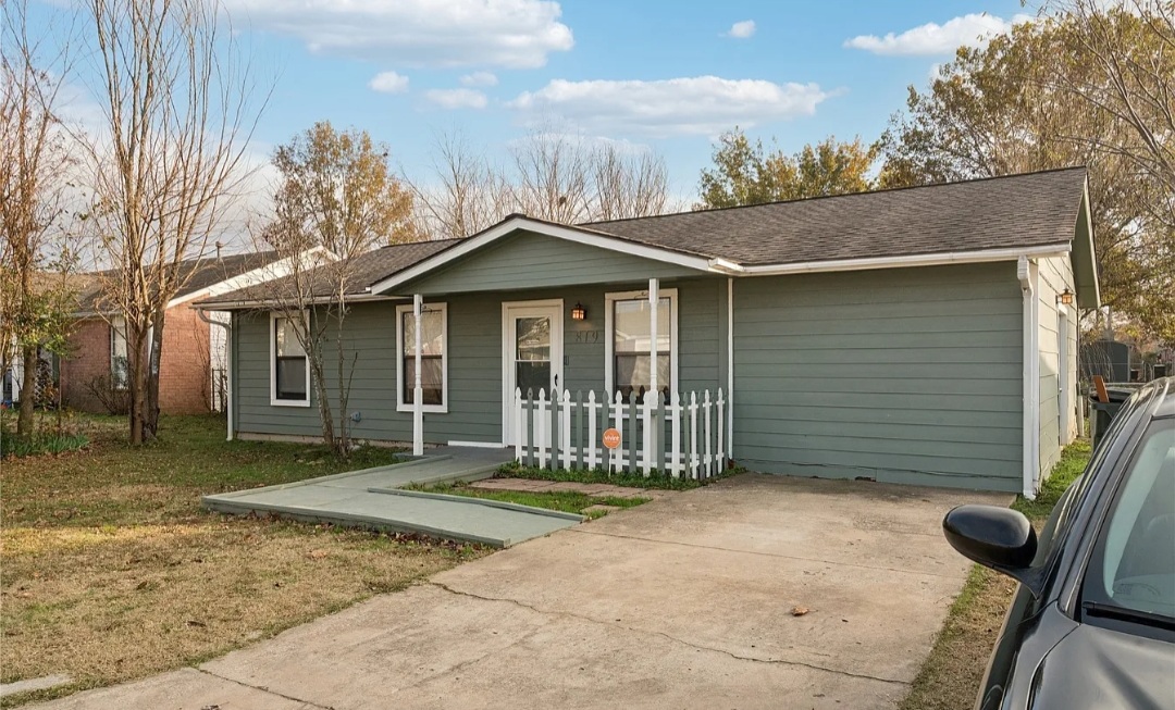 EXCELLENT LOCATION PROPERTY